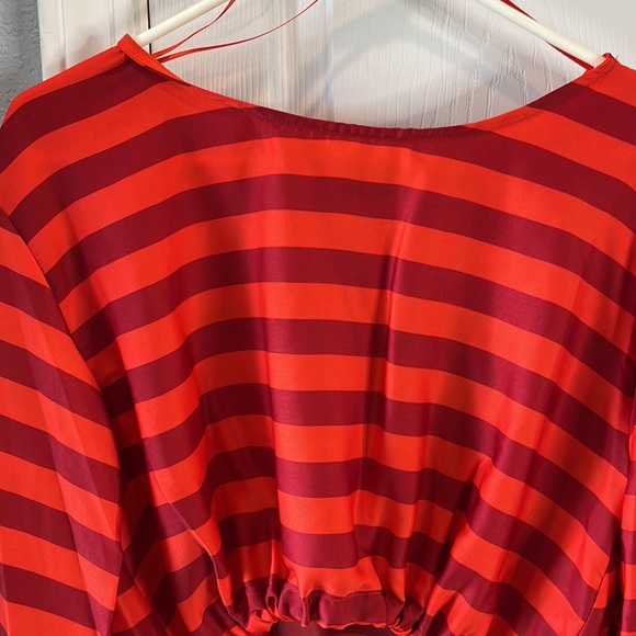 Kahlana barfield brown, future collective, some a top, medium, red/orange, NWT - Picture 3 of 9